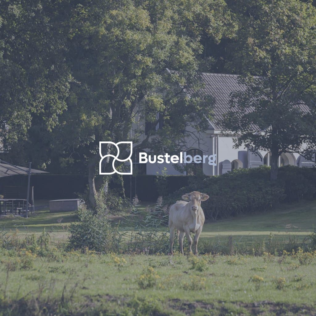 Het kantoor van Bustelberg in het groen